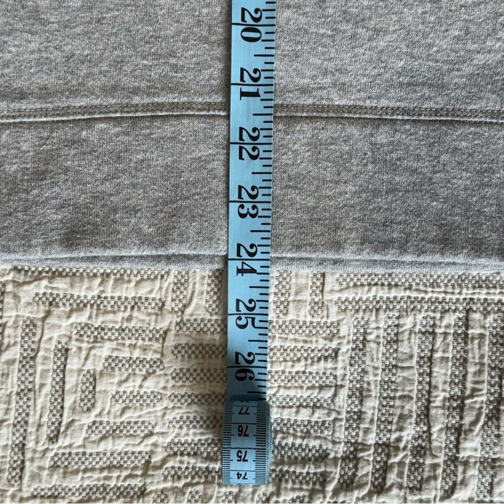 Tommy Hilfiger Flag Logo Crewneck Sweatshirt Grey | Unisex Small | Classic 90s - Picture 7 of 8